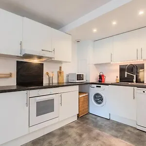 Appartement Spacious W Private Parking In Old Lille